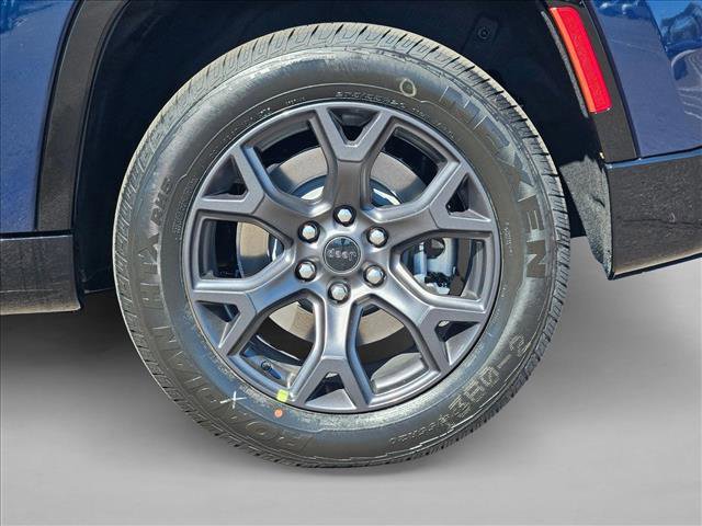 New 2026 Jeep Grand Wagoneer Limited AWD/4WD image 11