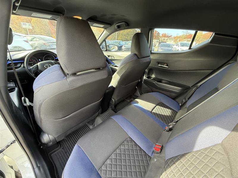 Used 2021 Toyota C-HR XLE image 16