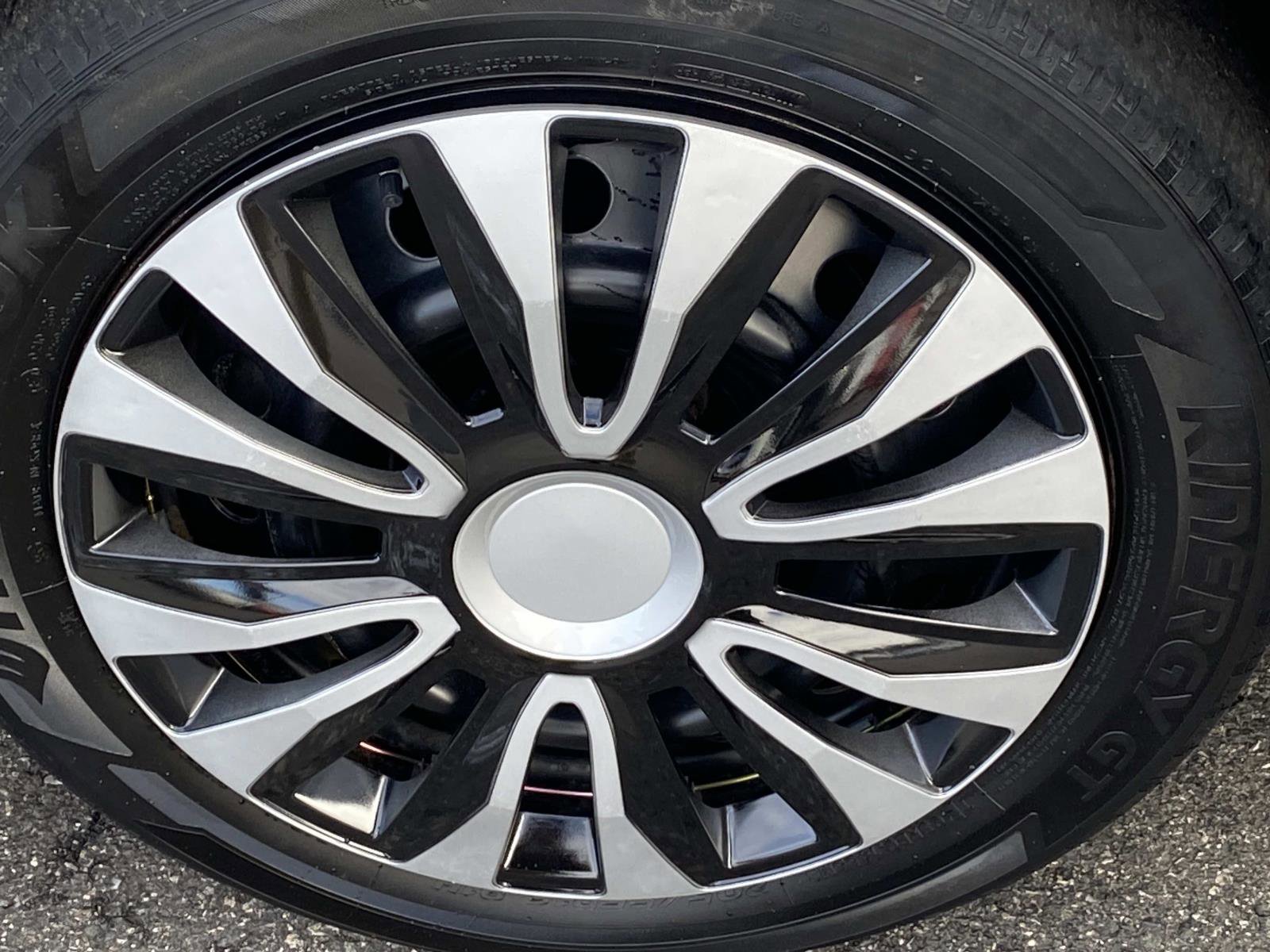 Used 2017 Toyota Corolla LE image 20