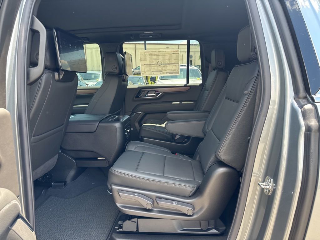 New 2026 GMC Yukon XL Denali w/ Denali Reserve Package AWD/4WD image 30