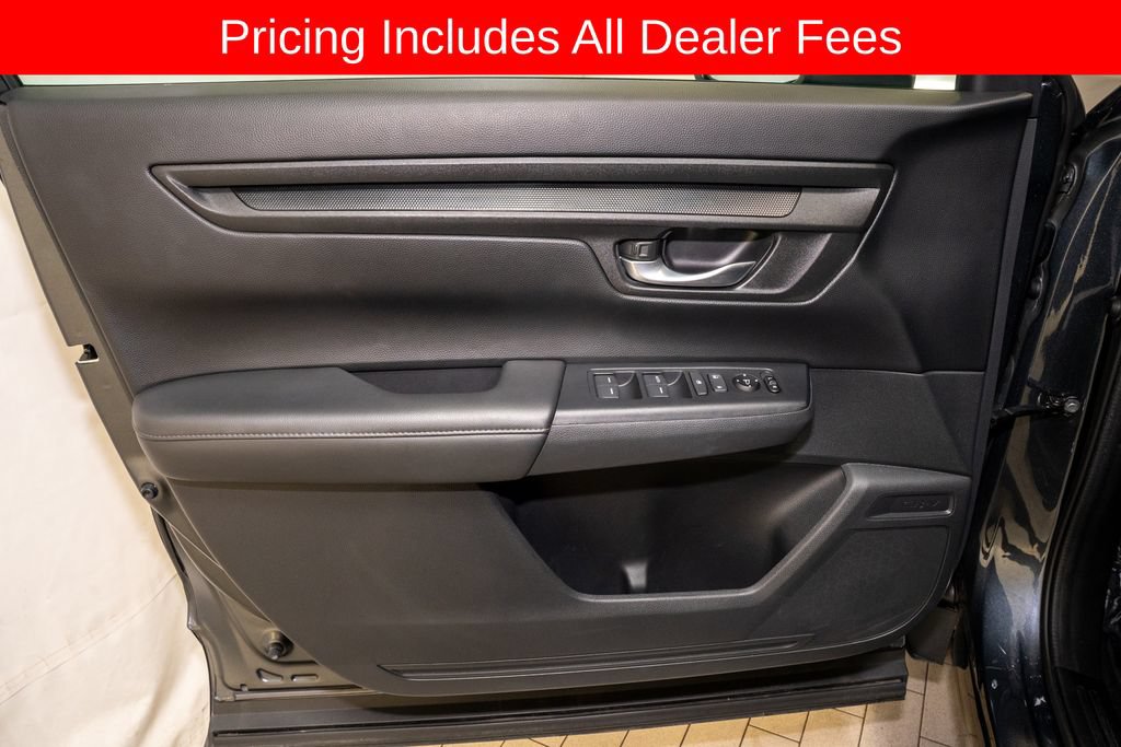 Used 2023 Honda CR-V LX image 10