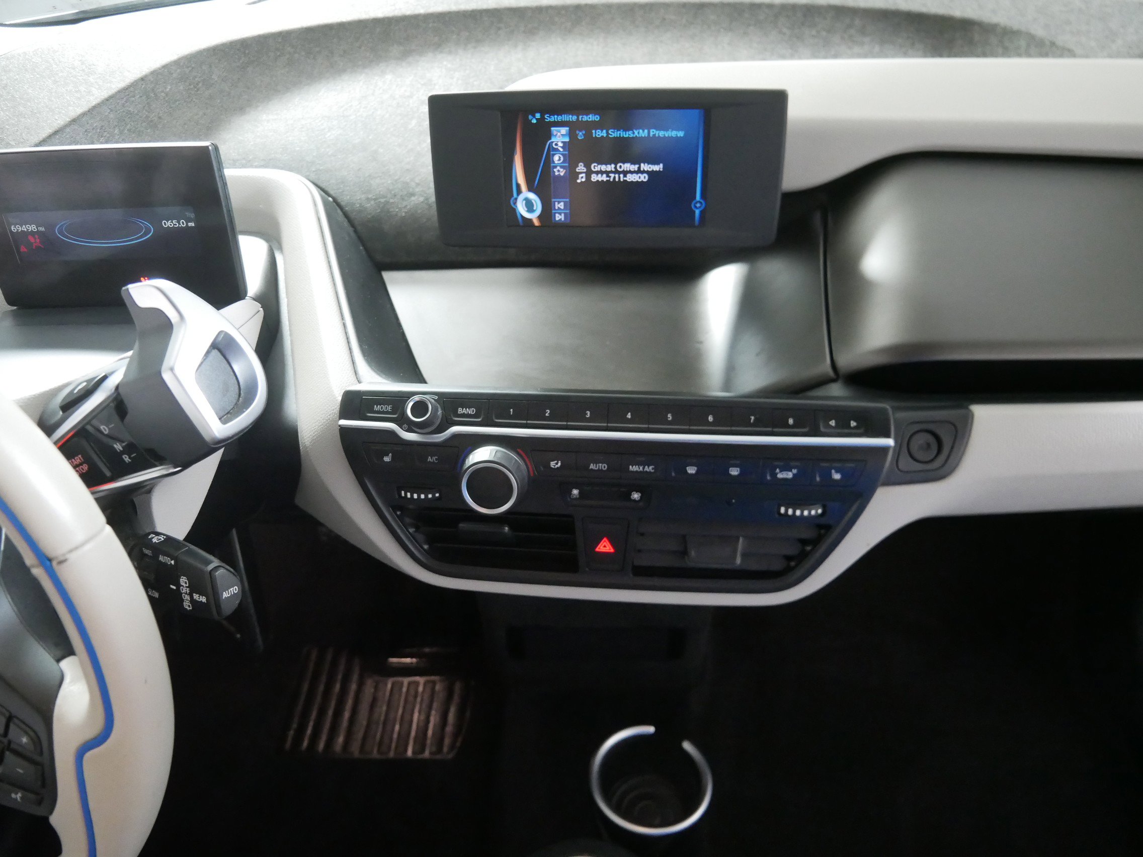 Used 2015 BMW i3 w/ Range Extender image 10