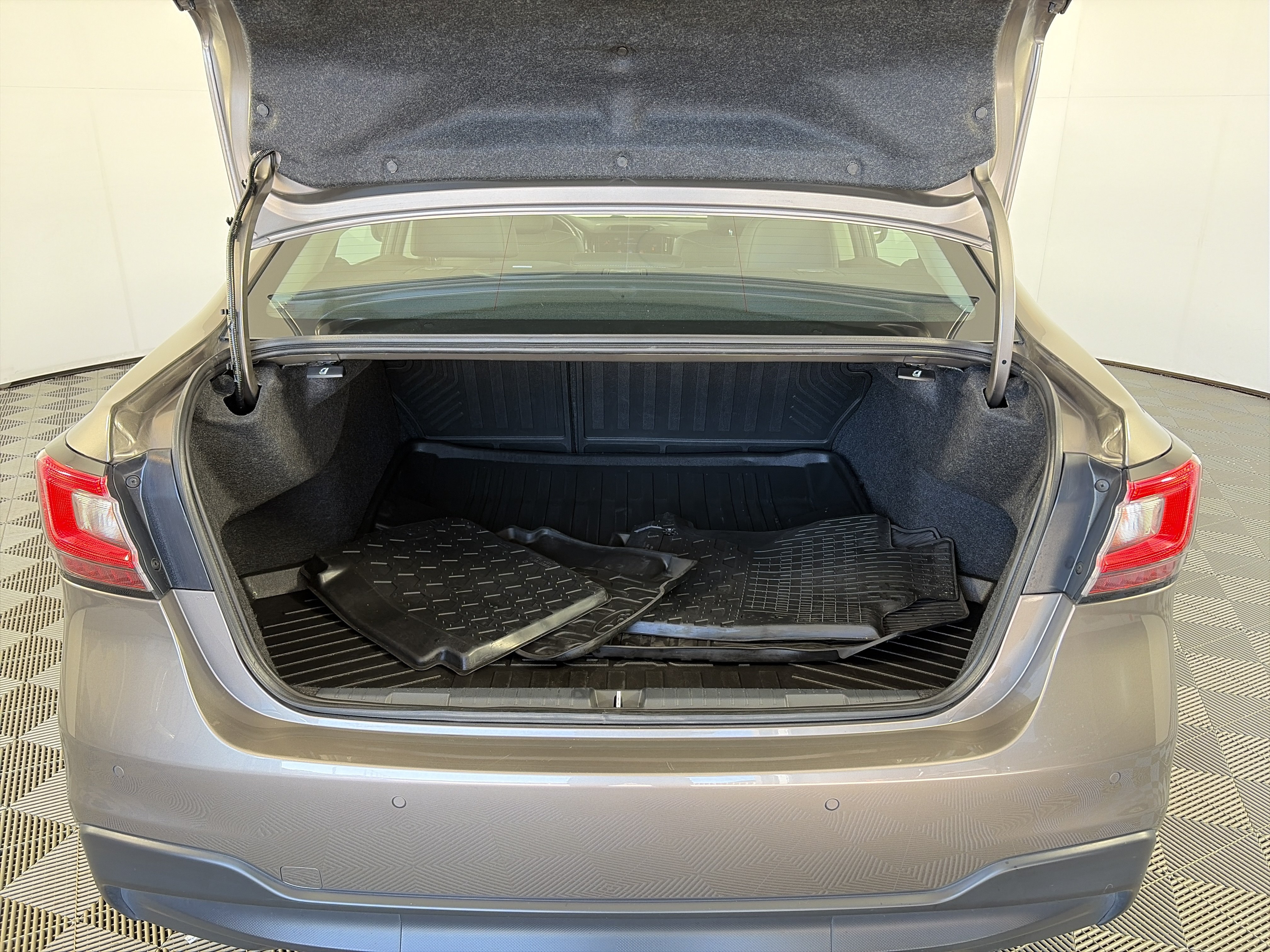 Used 2022 Subaru Legacy Limited AWD/4WD image 15