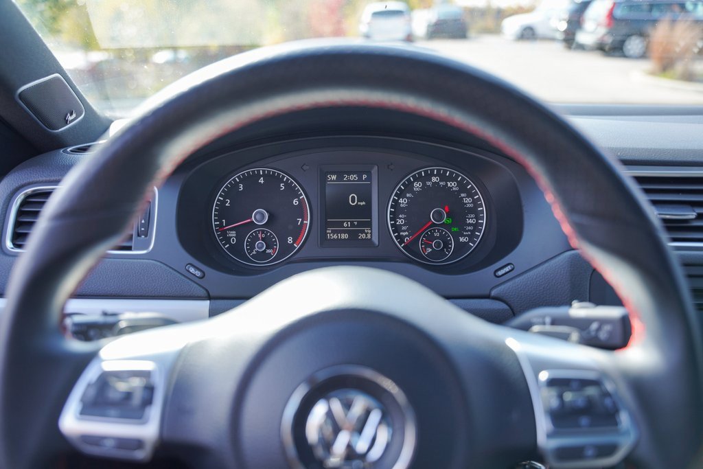 Used 2014 Volkswagen Jetta GLI Autobahn image 18