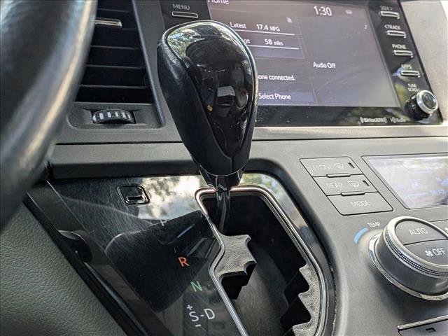 Used 2019 Toyota Sienna XLE FWD image 15