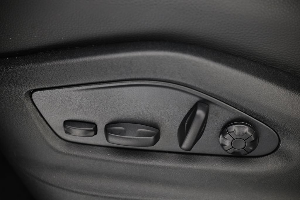 Certified 2025 Porsche Cayenne S AWD/4WD image 25