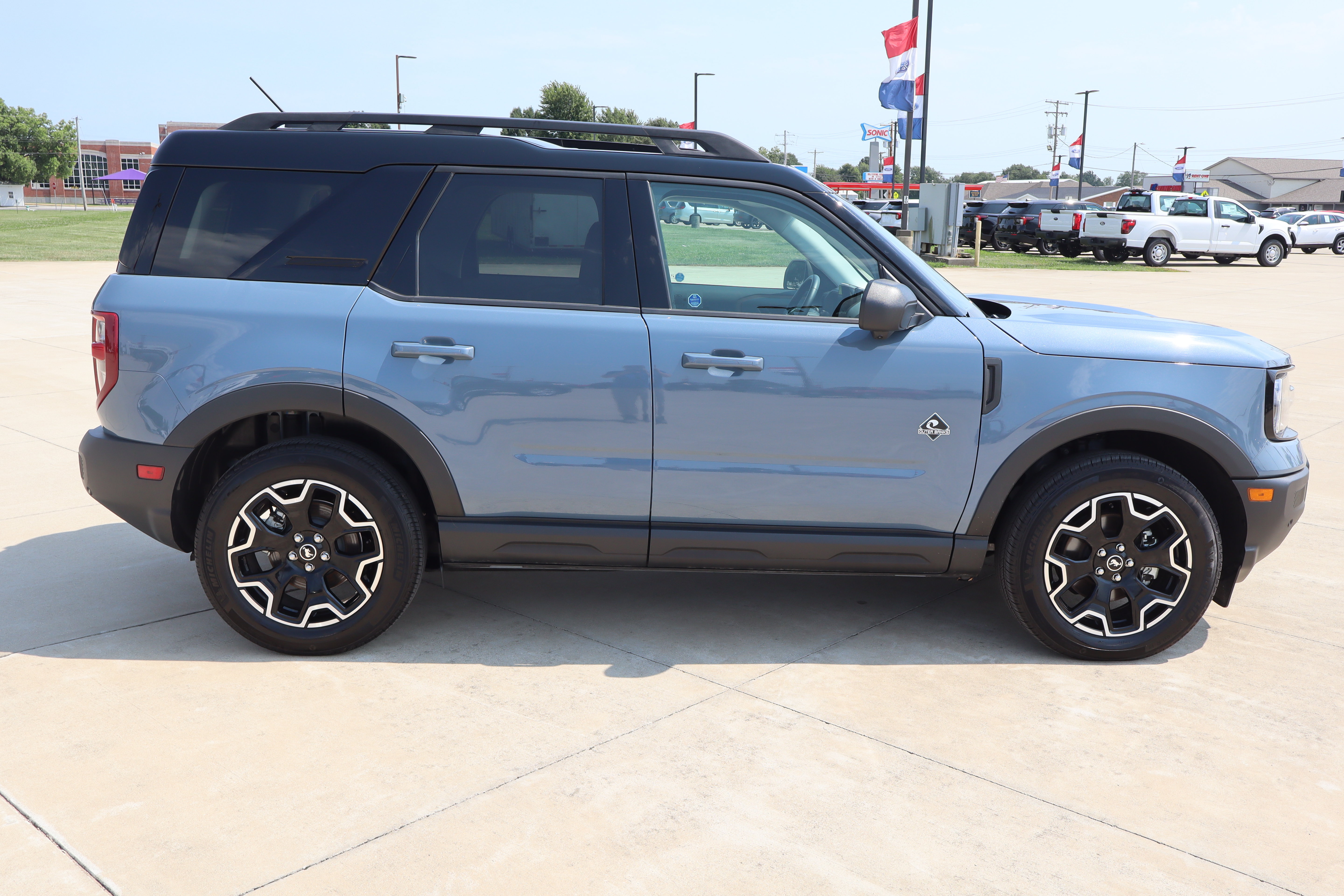 Used 2025 Ford Bronco Sport Outer Banks w/ Outer Banks Tech Package+ AWD/4WD image 4