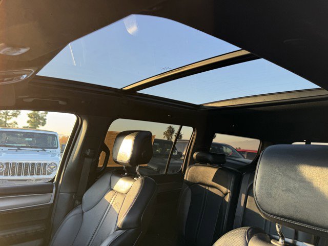 Certified 2024 Jeep Wagoneer Series II image 13