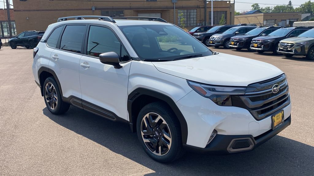 Used 2025 Subaru Forester Limited image 3