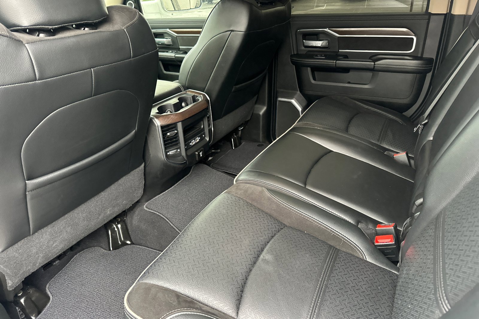 Used 2022 RAM 3500 Laramie image 14
