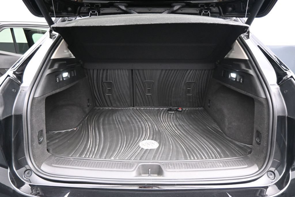 Used 2023 Buick Envision Essence w/ Sport Touring Package AWD/4WD image 27