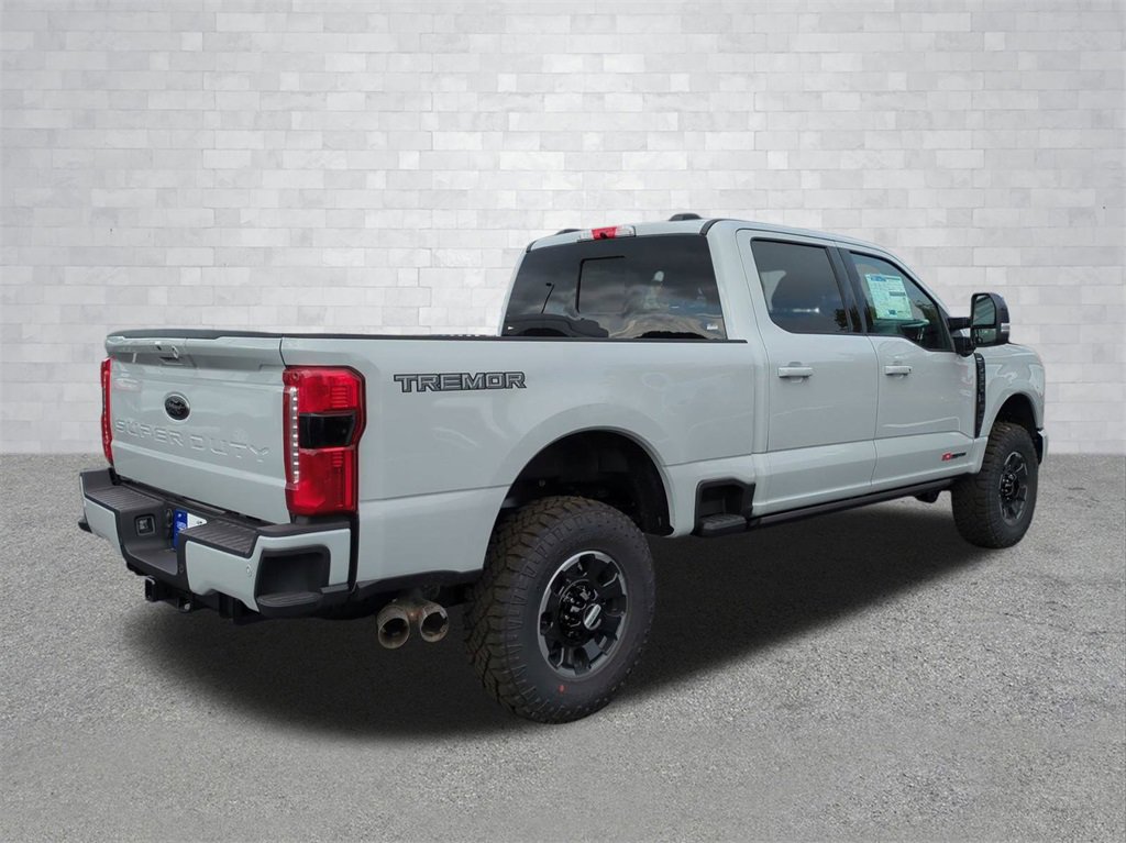 New 2026 Ford F250 4x4 Crew Cab Super Duty image 4