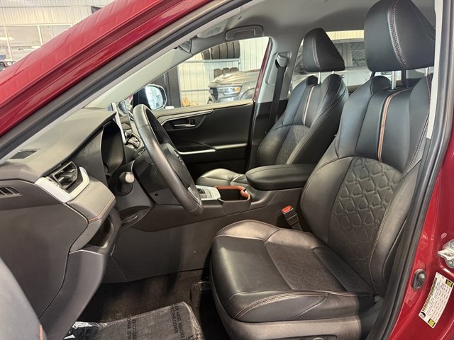 Used 2024 Toyota RAV4 Adventure image 11