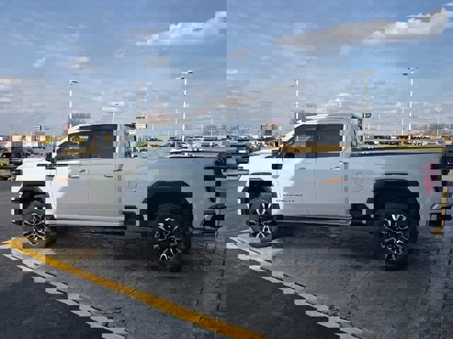 New 2026 GMC Sierra 2500 Denali Ultimate image 3