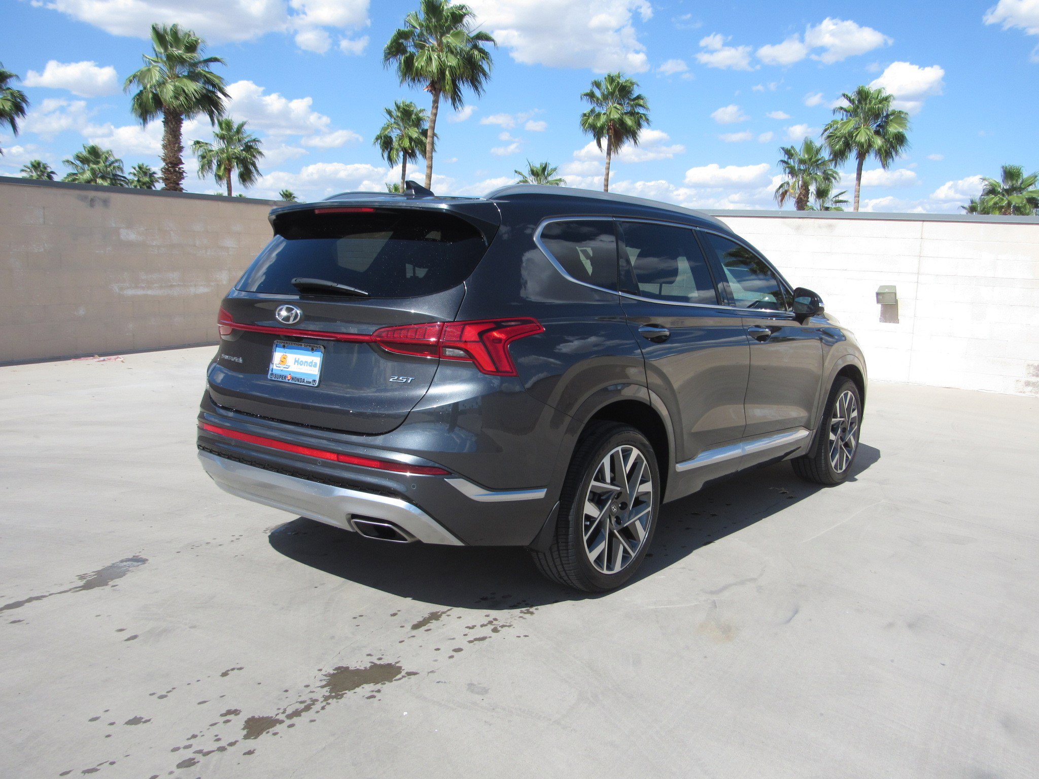 Used 2022 Hyundai Santa Fe Calligraphy image 5