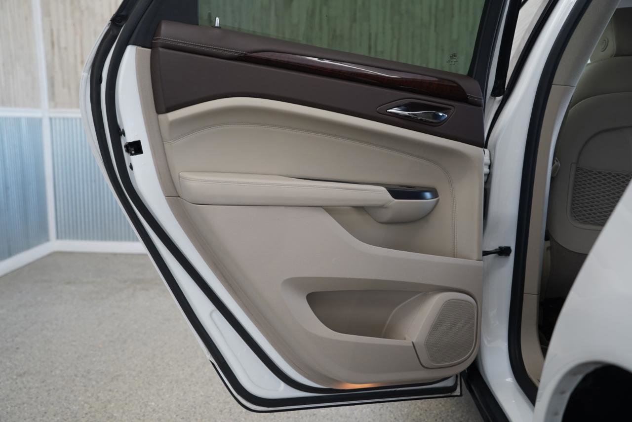 Used 2016 Cadillac SRX Luxury FWD image 33
