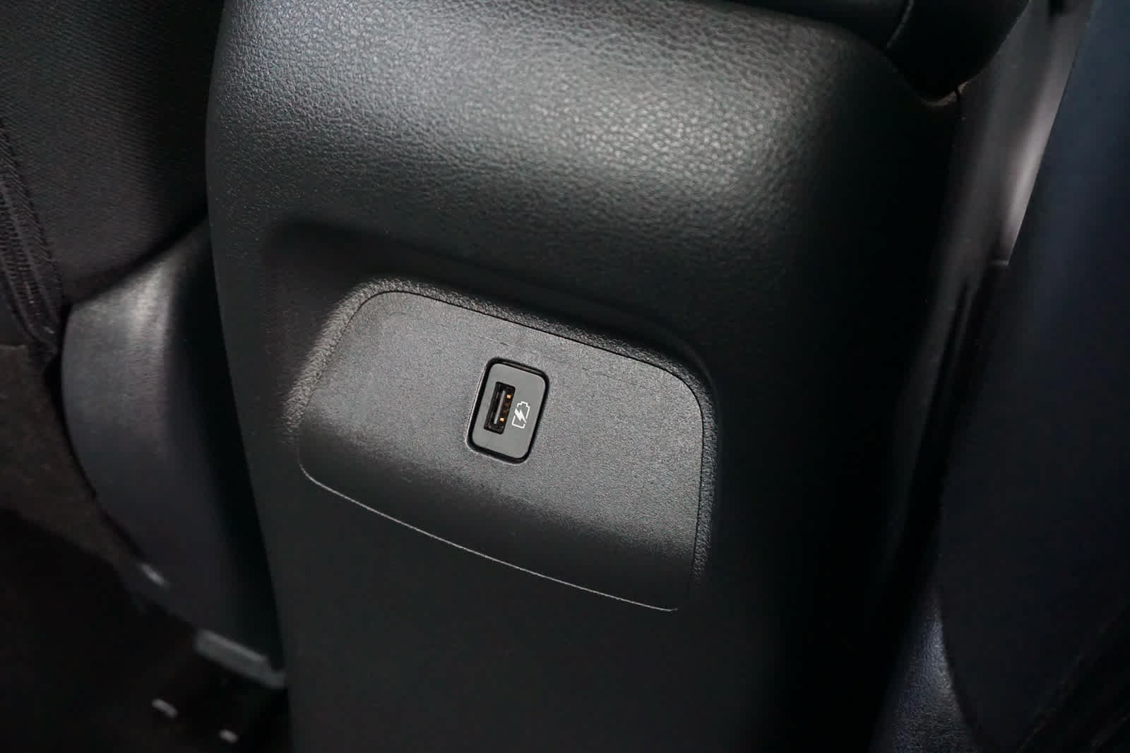 Used 2025 Nissan Sentra SV FWD image 25