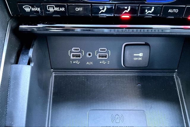 Used 2024 Jeep Grand Cherokee Altitude AWD/4WD image 24
