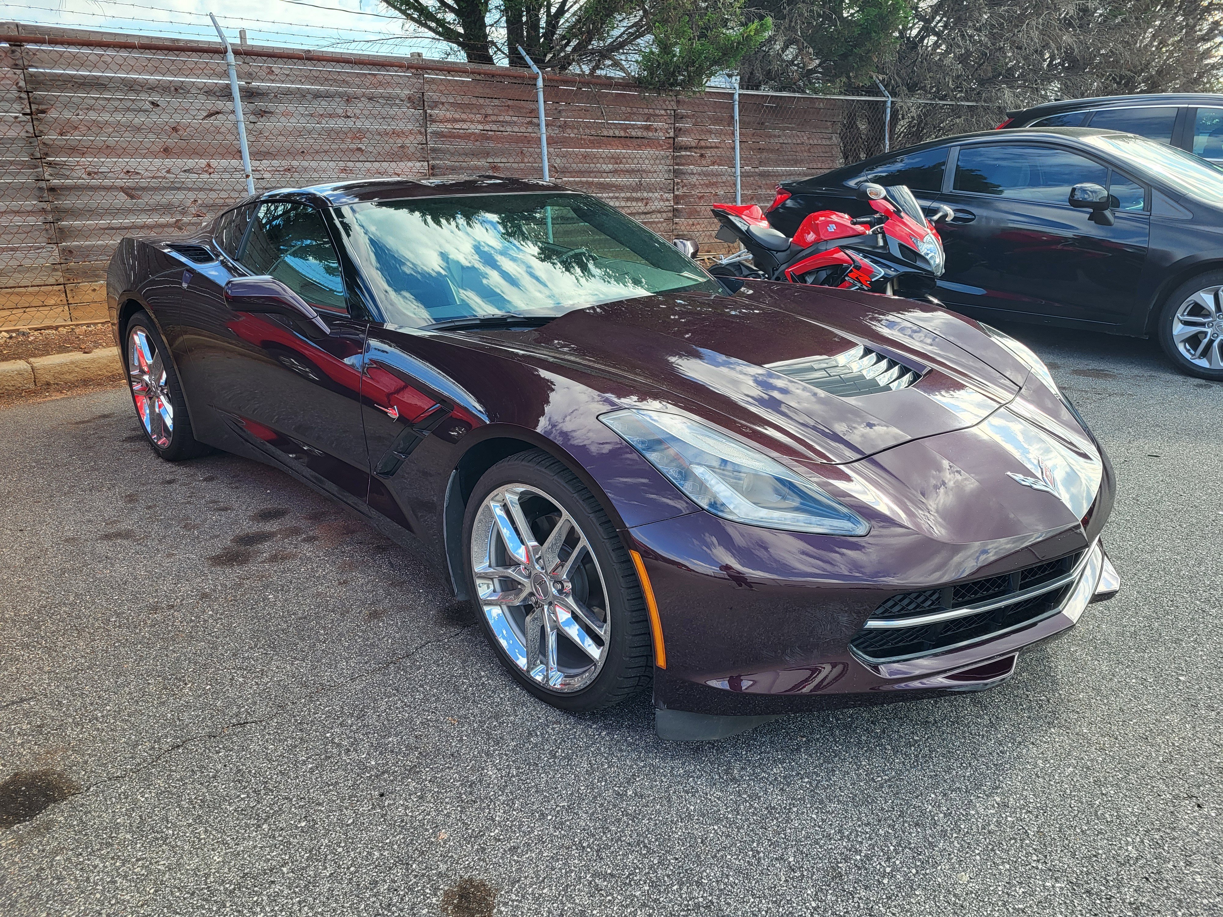 Used 2018 Chevrolet Corvette Stingray Coupe w/ 1LT RWD image 3