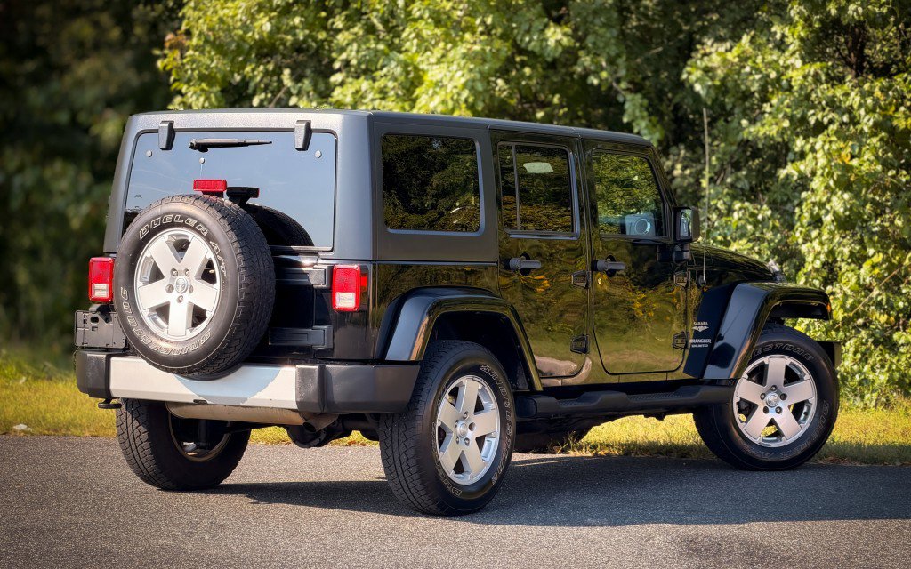 Used 2011 Jeep Wrangler Unlimited Sahara w/ Dual Top Group image 6