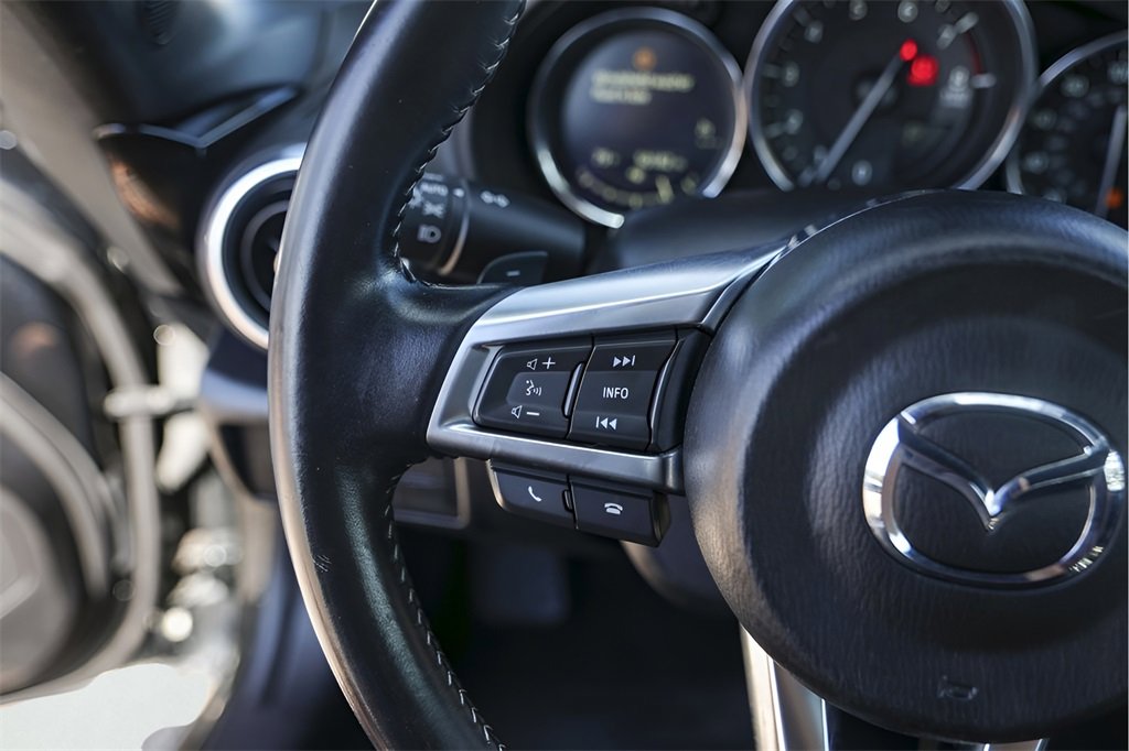 Used 2021 MAZDA MX-5 Miata RF Grand Touring image 16