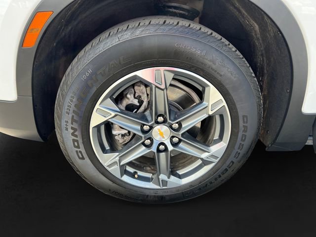 Used 2025 Chevrolet Blazer LT FWD image 11