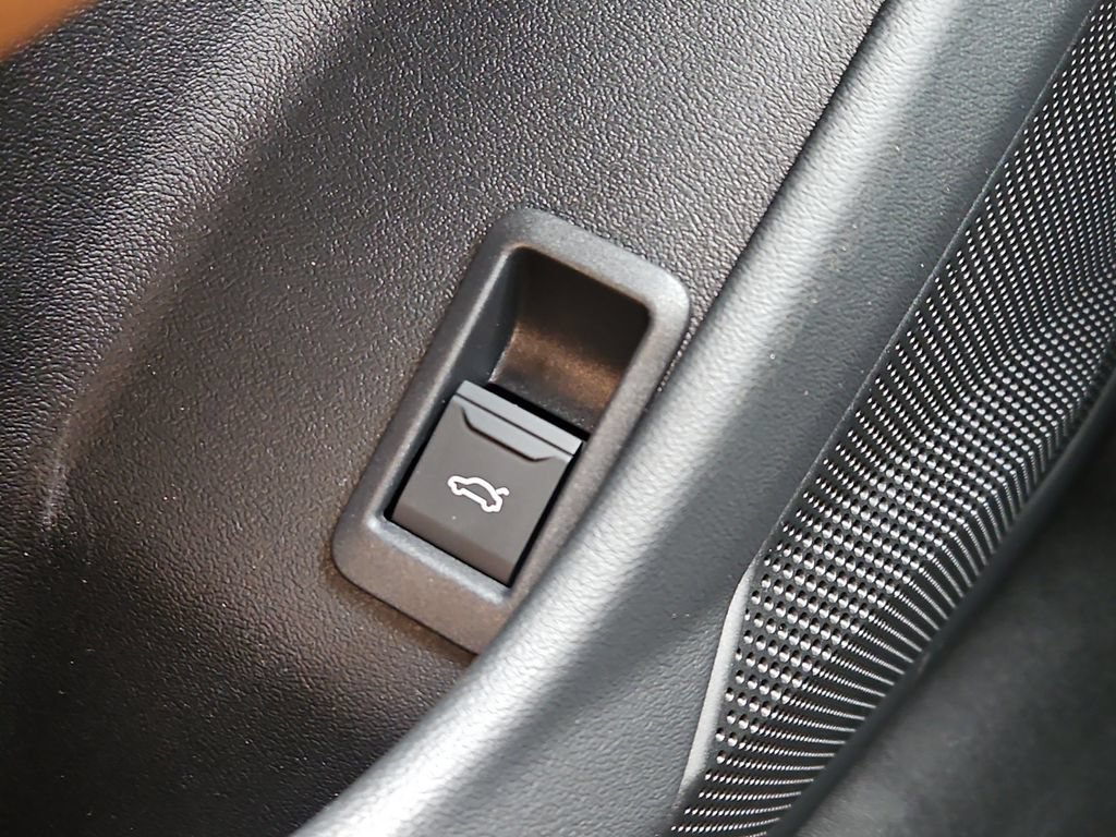 New 2026 Audi A6 Premium Plus AWD/4WD image 16