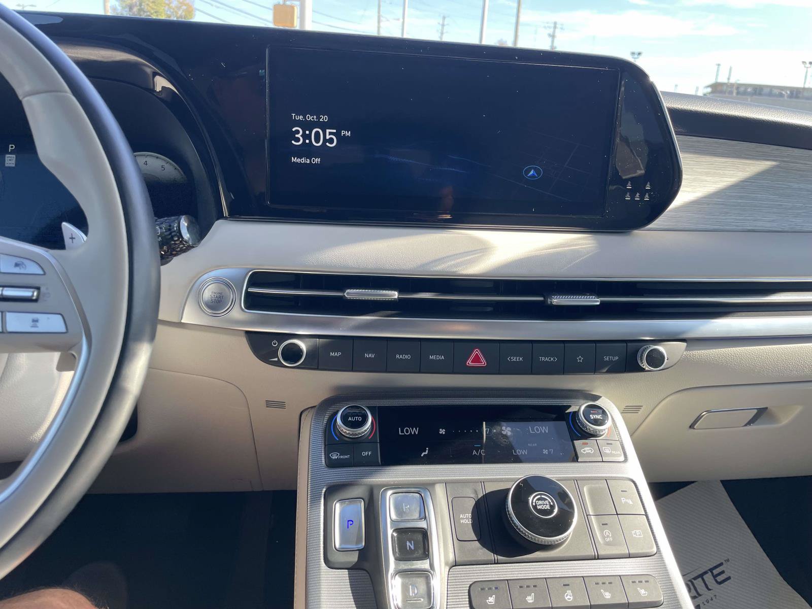 Used 2024 Hyundai Palisade Calligraphy FWD image 19