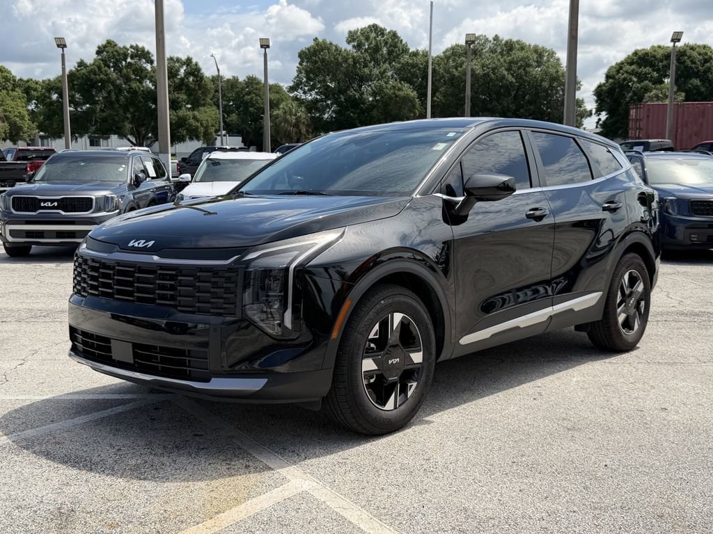 Certified 2026 Kia Sportage LX FWD image 9