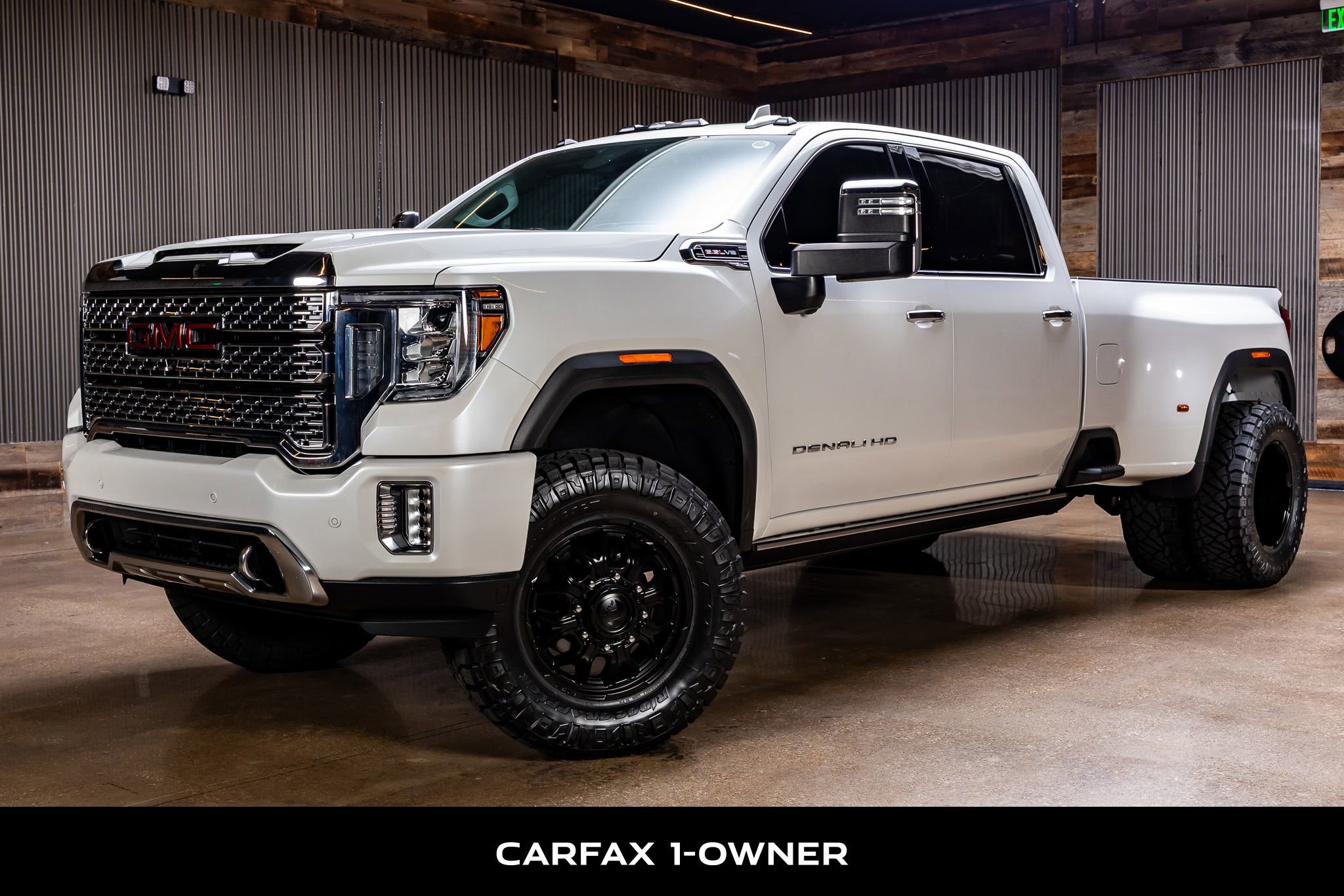 Used 2023 GMC Sierra 3500 Denali w/ Denali Ultimate Package image 5