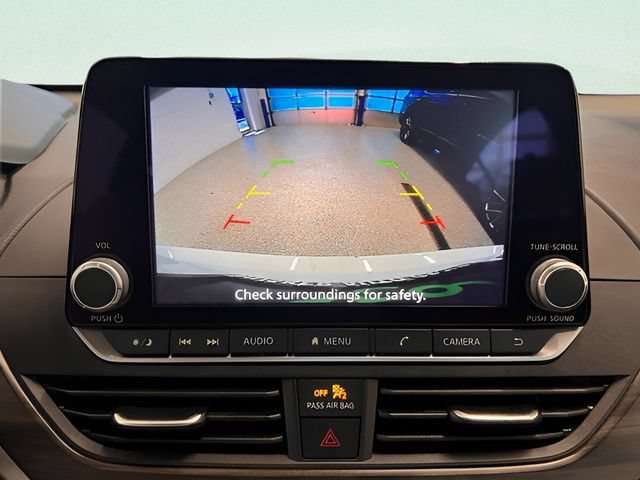 Used 2025 Nissan Altima 2.5 SV FWD image 18