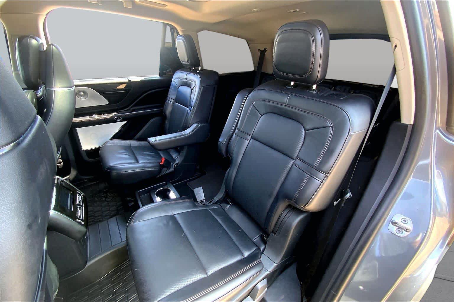 Used 2022 Lincoln Aviator Reserve w/ Equipment Group 201A AWD/4WD image 21