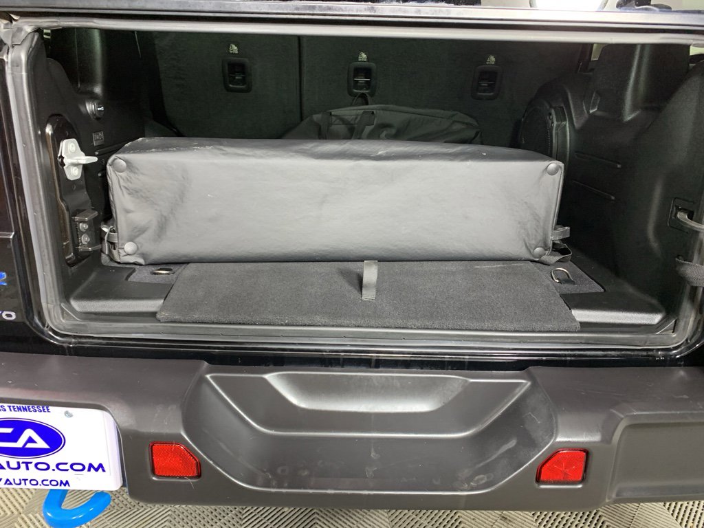 Used 2022 Jeep Wrangler Unlimited Sahara w/ Cold Weather Group image 34