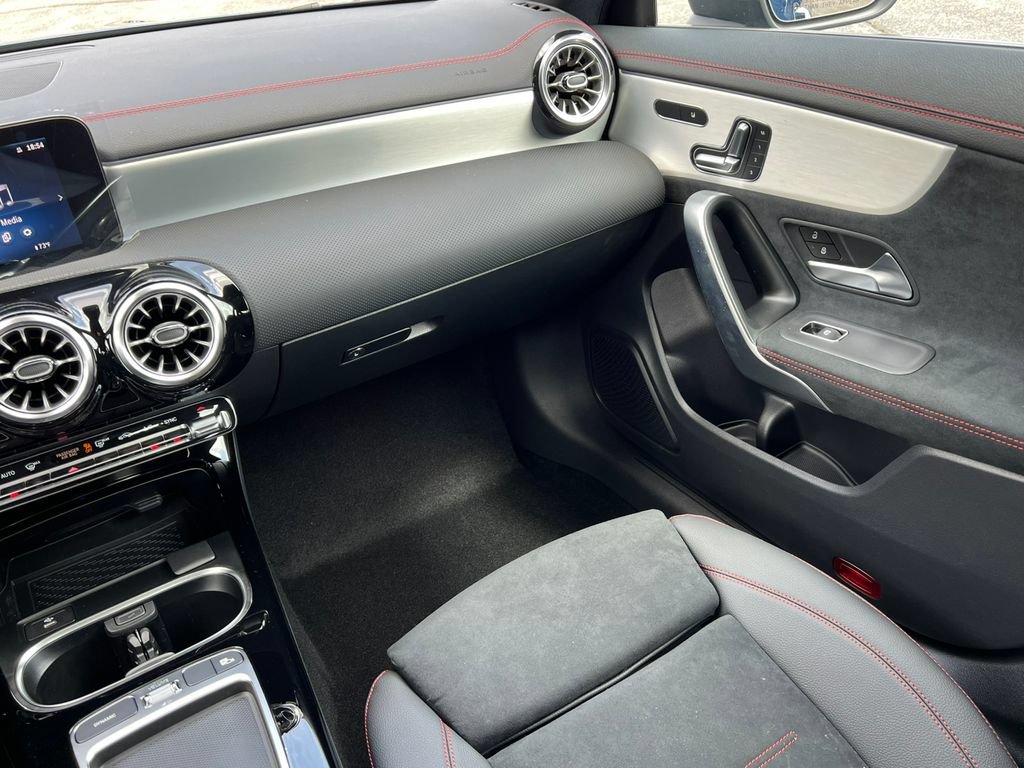 New 2026 Mercedes-Benz CLA 250 4MATIC image 33