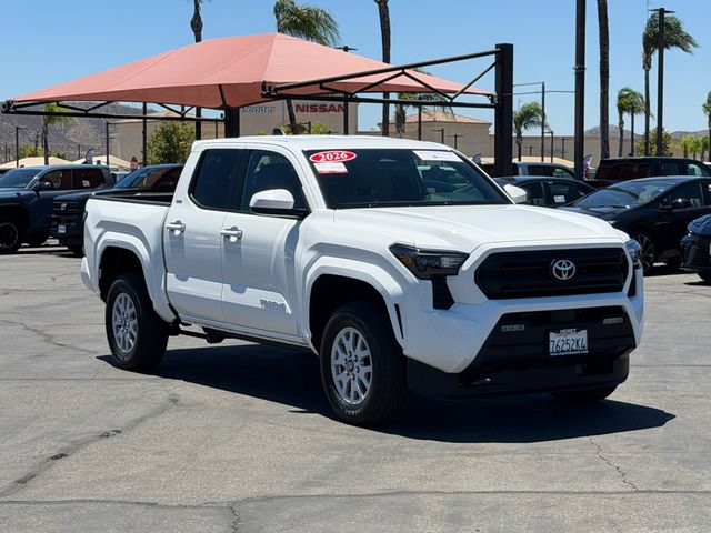 Used 2026 Toyota Tacoma SR5 AWD/4WD image 3