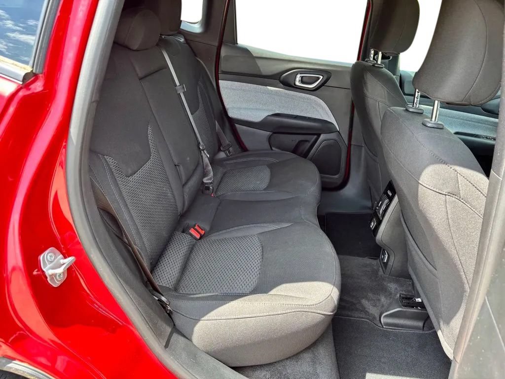 Used 2023 Jeep Compass Sport AWD/4WD image 26