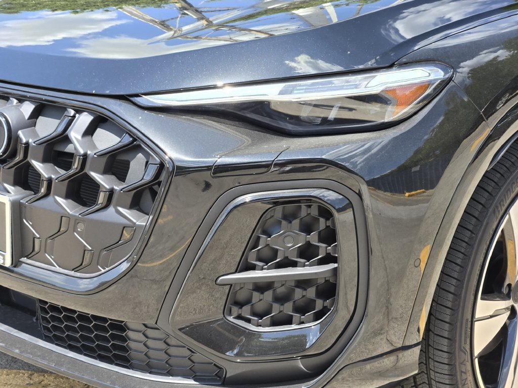New 2026 Audi SQ5 Prestige AWD/4WD image 12