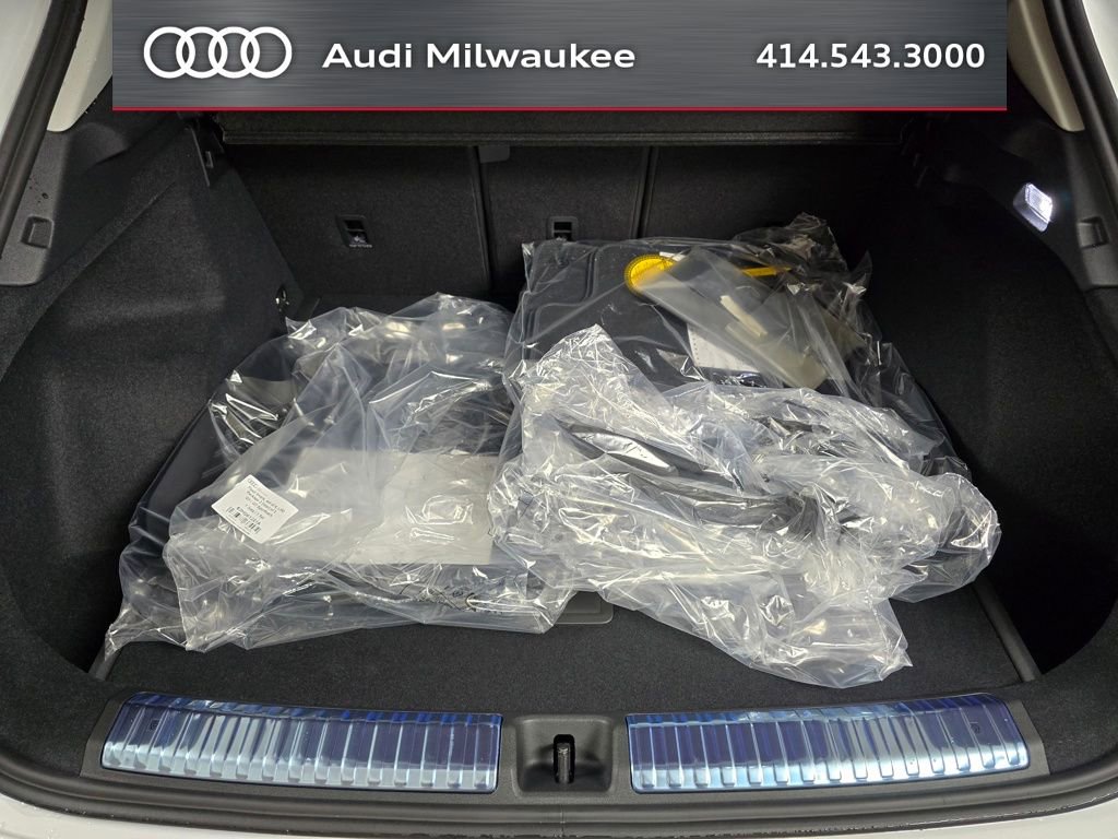 New 2026 Audi Q3 quattro 2.0T AWD/4WD image 12