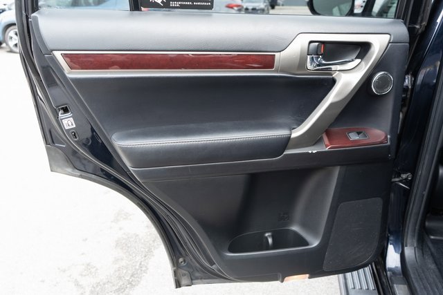 Used 2019 Lexus GX 460 Luxury image 32