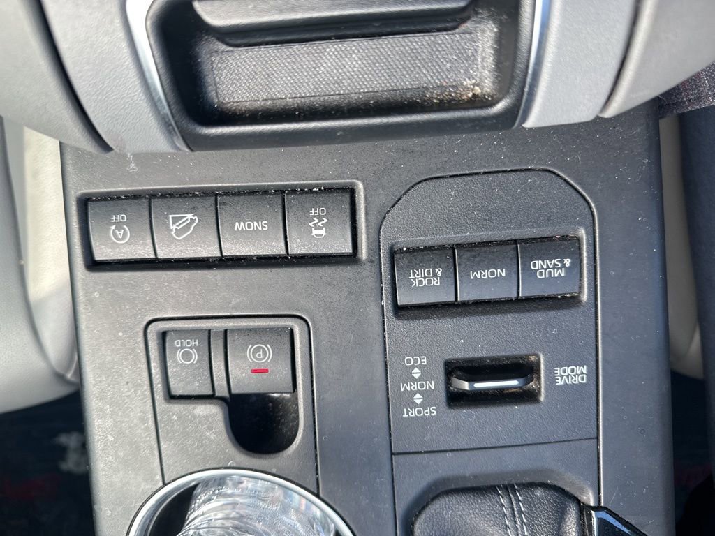 Used 2022 Toyota Highlander XLE image 11