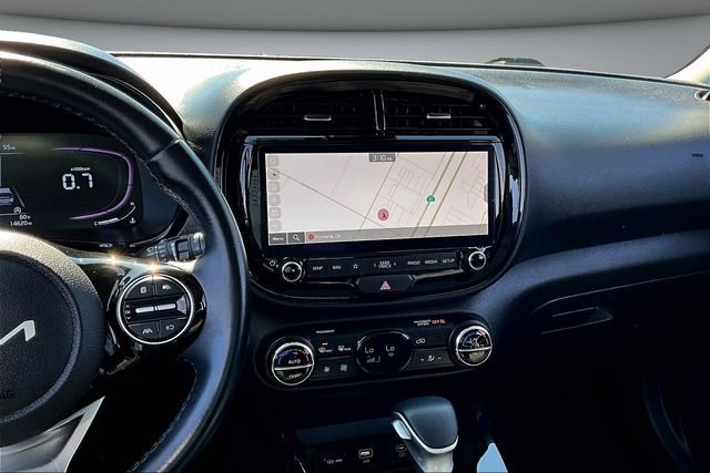 Used 2024 Kia Soul EX image 9