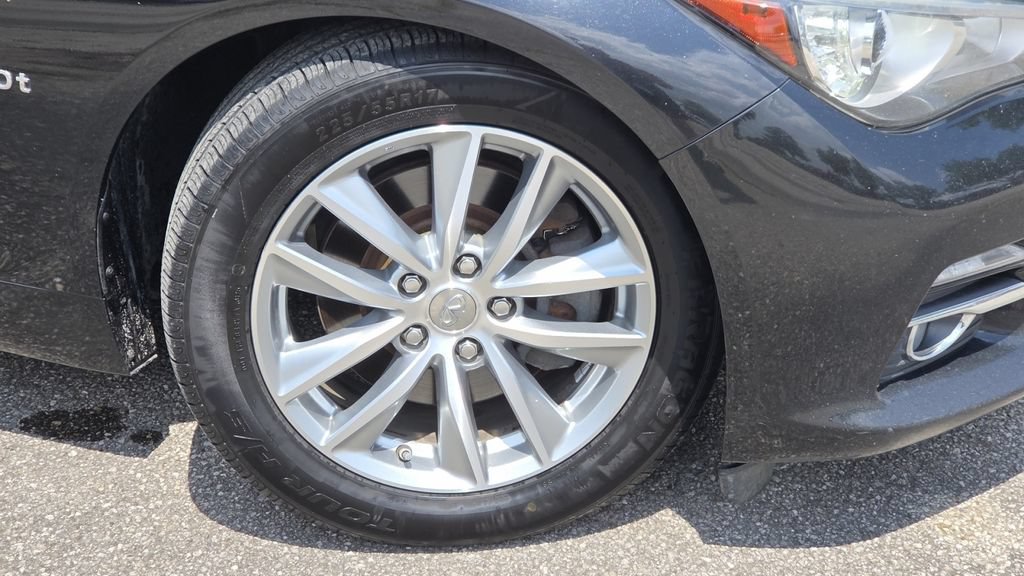 Used 2017 INFINITI Q50 3.0t Premium w/ Driver Assistance Package AWD/4WD image 10