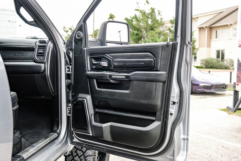 Used 2023 RAM 3500 Limited AWD/4WD image 53
