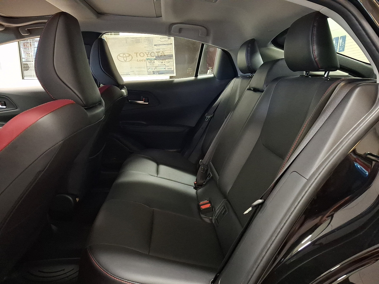 New 2024 Toyota Prius Prime Premium FWD image 11