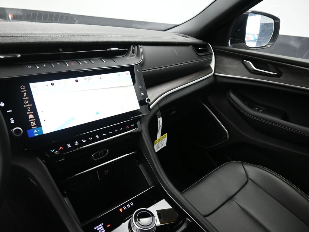 New 2026 Jeep Grand Cherokee Limited w/ Limited Altitude Package image 16