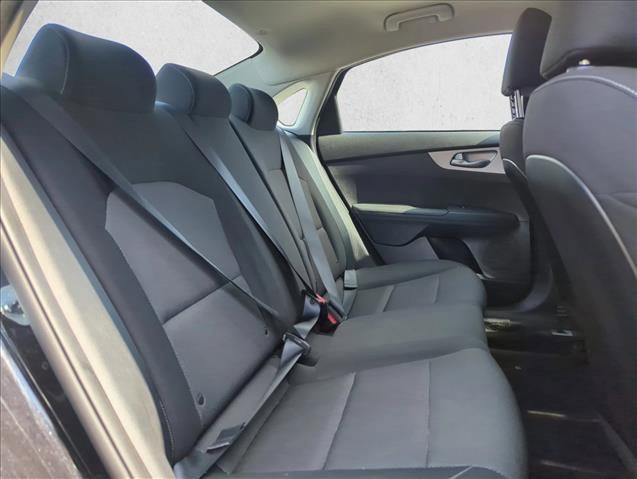 Used 2023 Kia Forte LXS w/ LXS Technology Package image 22