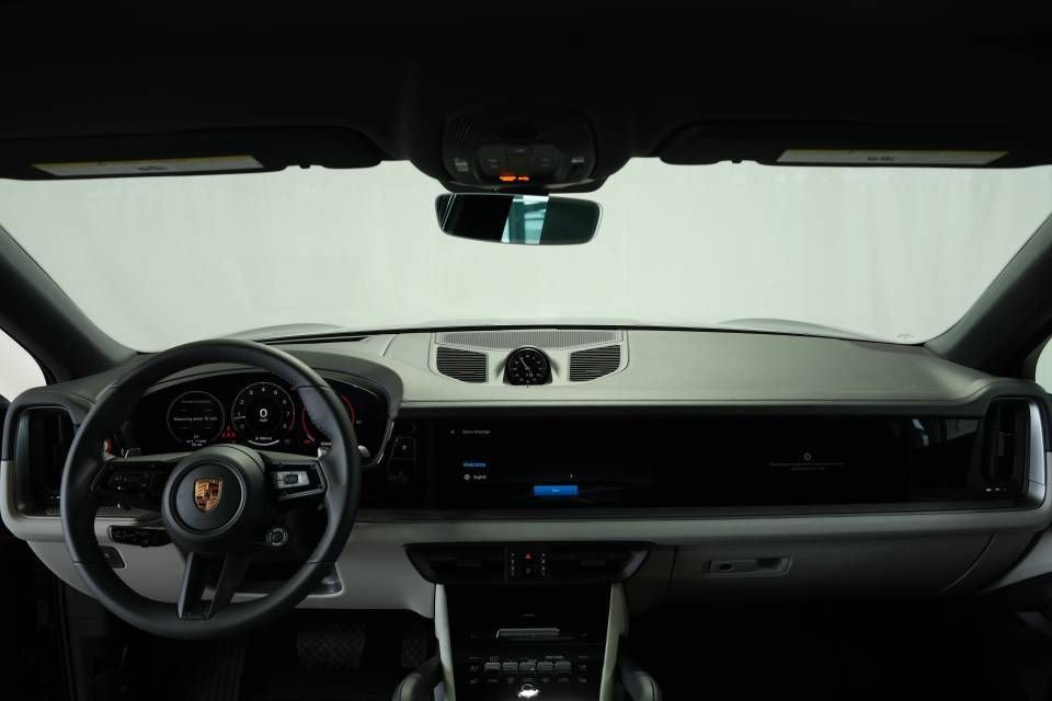 New 2026 Porsche Cayenne Coupe image 16