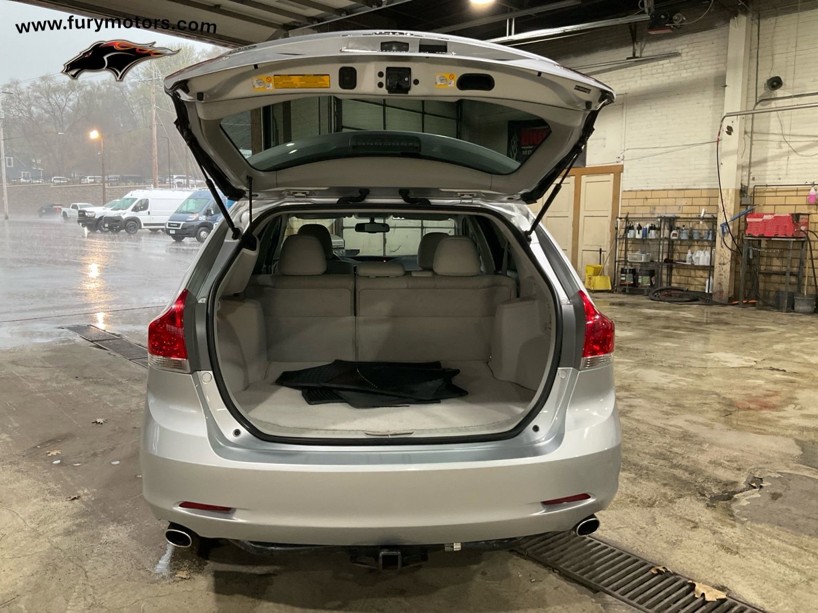 Used 2010 Toyota Venza AWD image 19