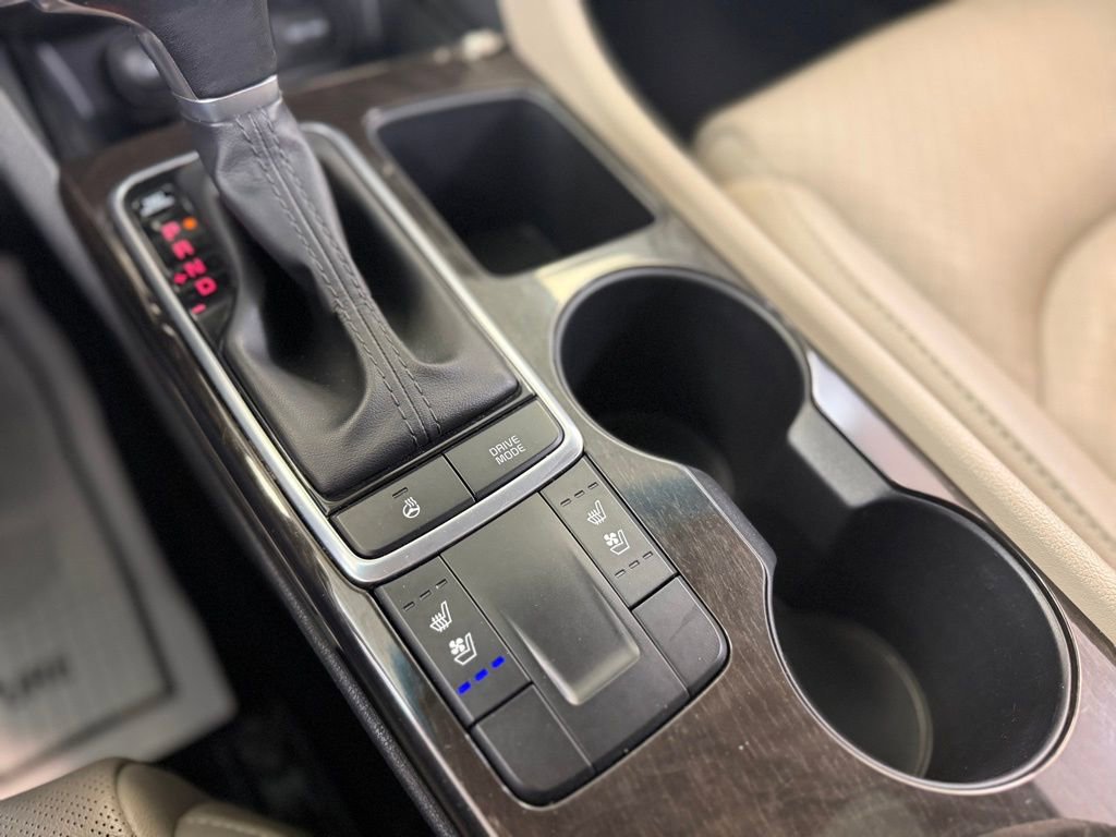 Used 2017 Kia Optima EX w/ Premium Package image 16