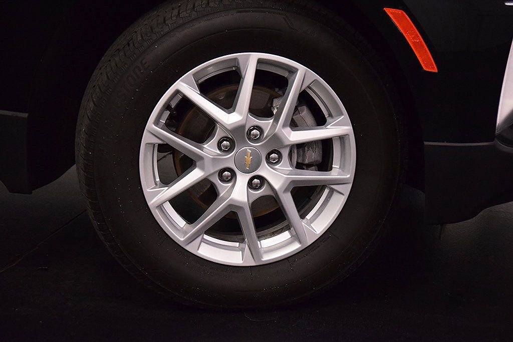 Used 2024 Chevrolet Equinox LT w/ LPO, Floor Liner Package image 12